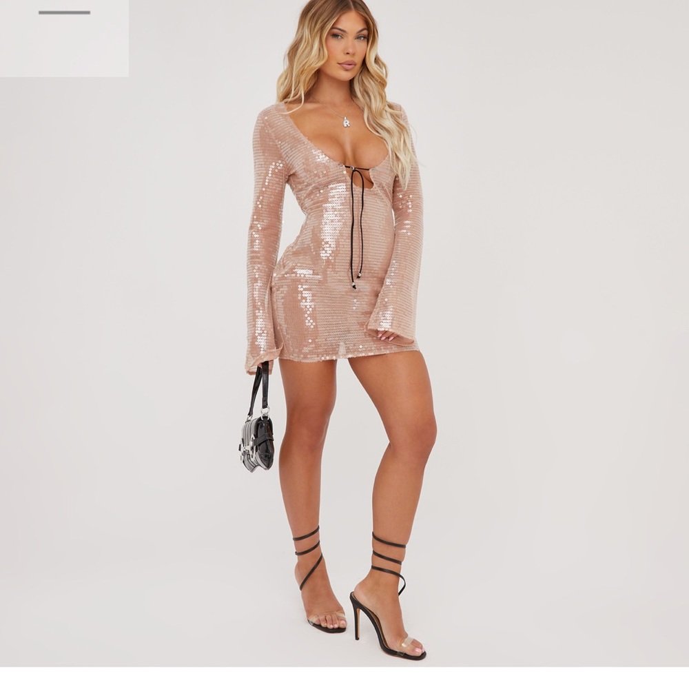 LONG SLEEVE KEYHOLE CUT OUT DETAIL MINI BODYCON DRESS IN NUDE SHEER SEQUIN